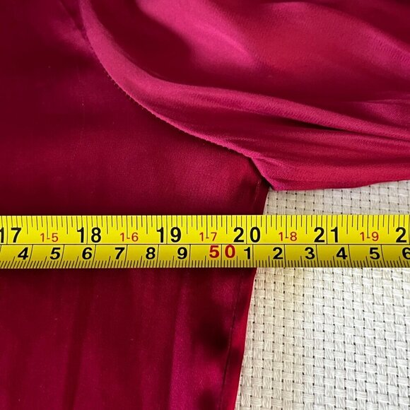 Paige Women’s Ceres Keyhole Blouse Lightweight Silky Knit Mulberry Sz Medium - Picture 10 of 13